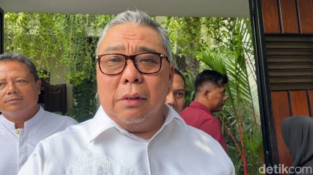 Ahmad Ali Psi Harus Pantaskan Diri Agar Jokowi Mau Gabung