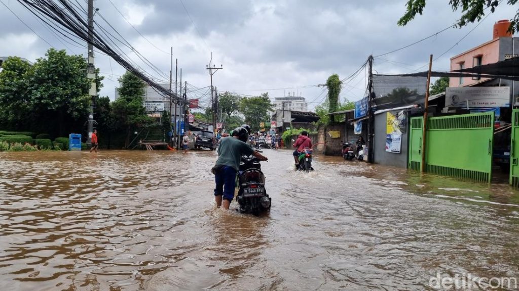 Kadis Sda Dki Ungkap Banjir Jakbar Belum Surut Akibat Cengkareng Drain Tinggi