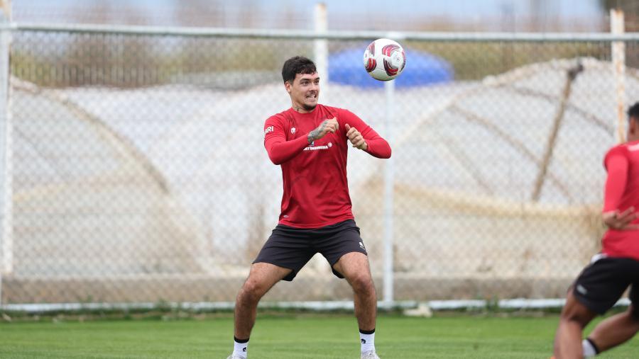 Shayne Pattynama Resmi Berpisah Dengan Buriram United Lebih Cepat