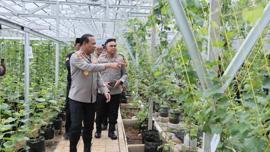 Kapolda Metro Tinjau Green House Di Bekasi Dukung Kemandirian Pangan Warga
