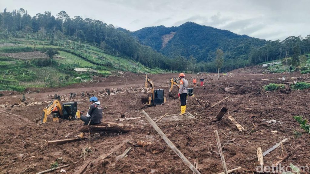 Longsor Cisarua 78 Body Pack Korban Ditemukan 2 Masih Dicari