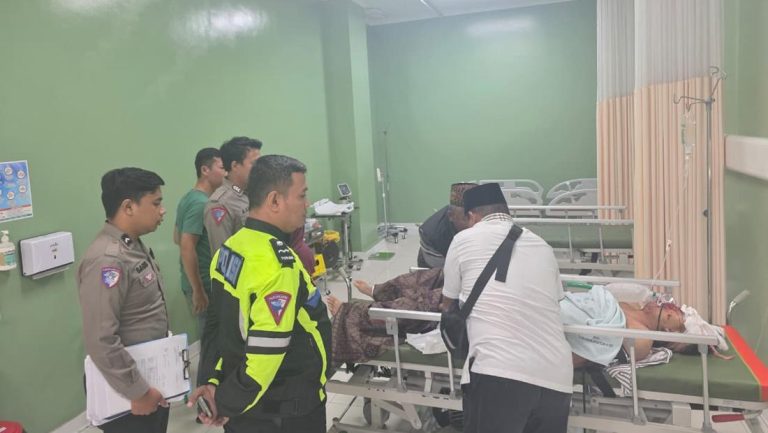 Anggota Dpr Gus Hilman Kecelakaan Di Tol Paspro 2 Staf Meninggal Dunia