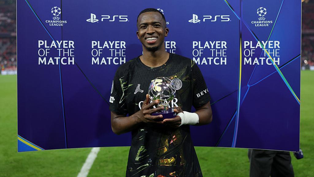 Bukan Striker Bek Psg Ini Pemain Paling Sering Tampil Di Liga Champions